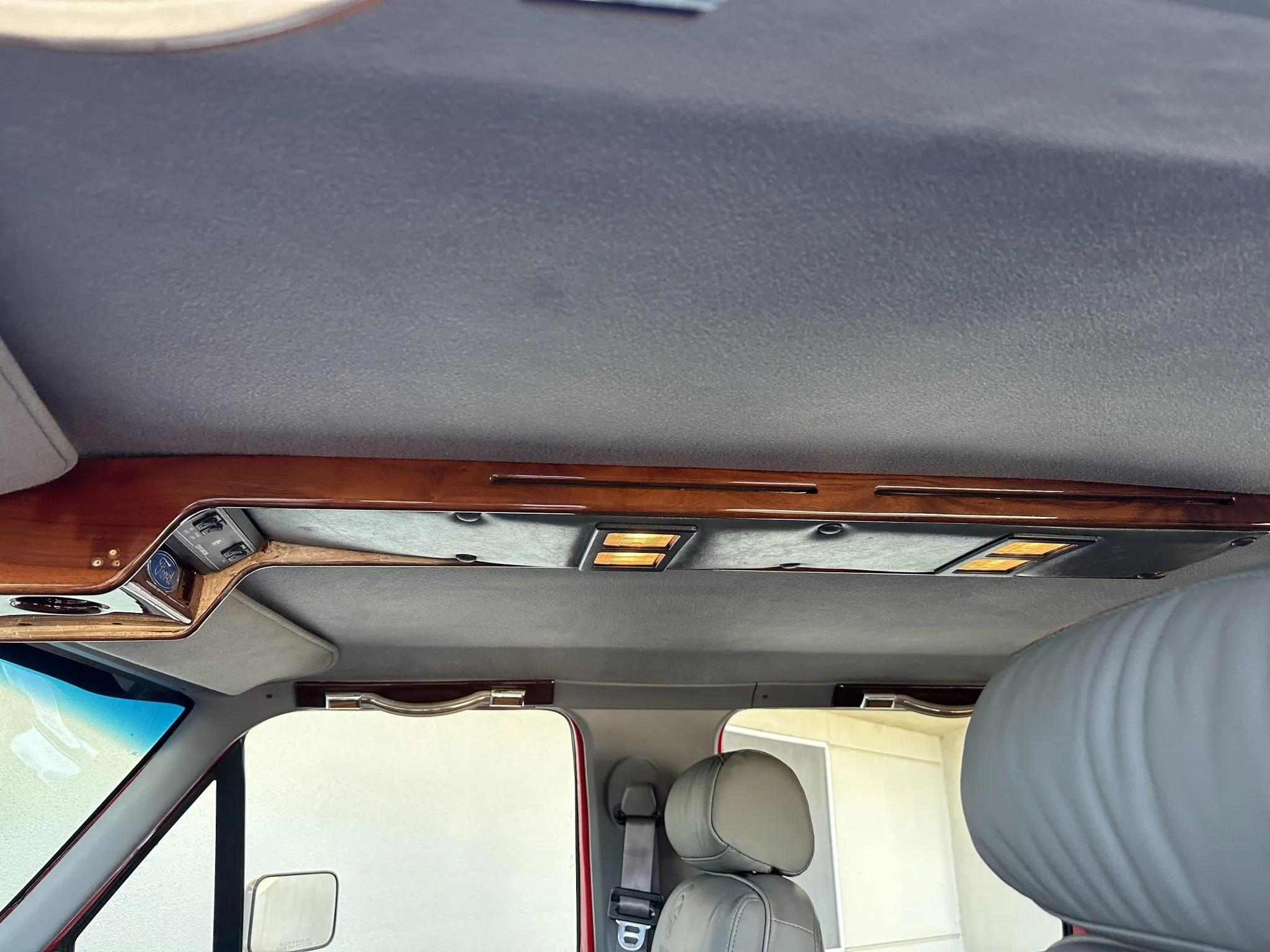 1995 Ford C-350 Centurion