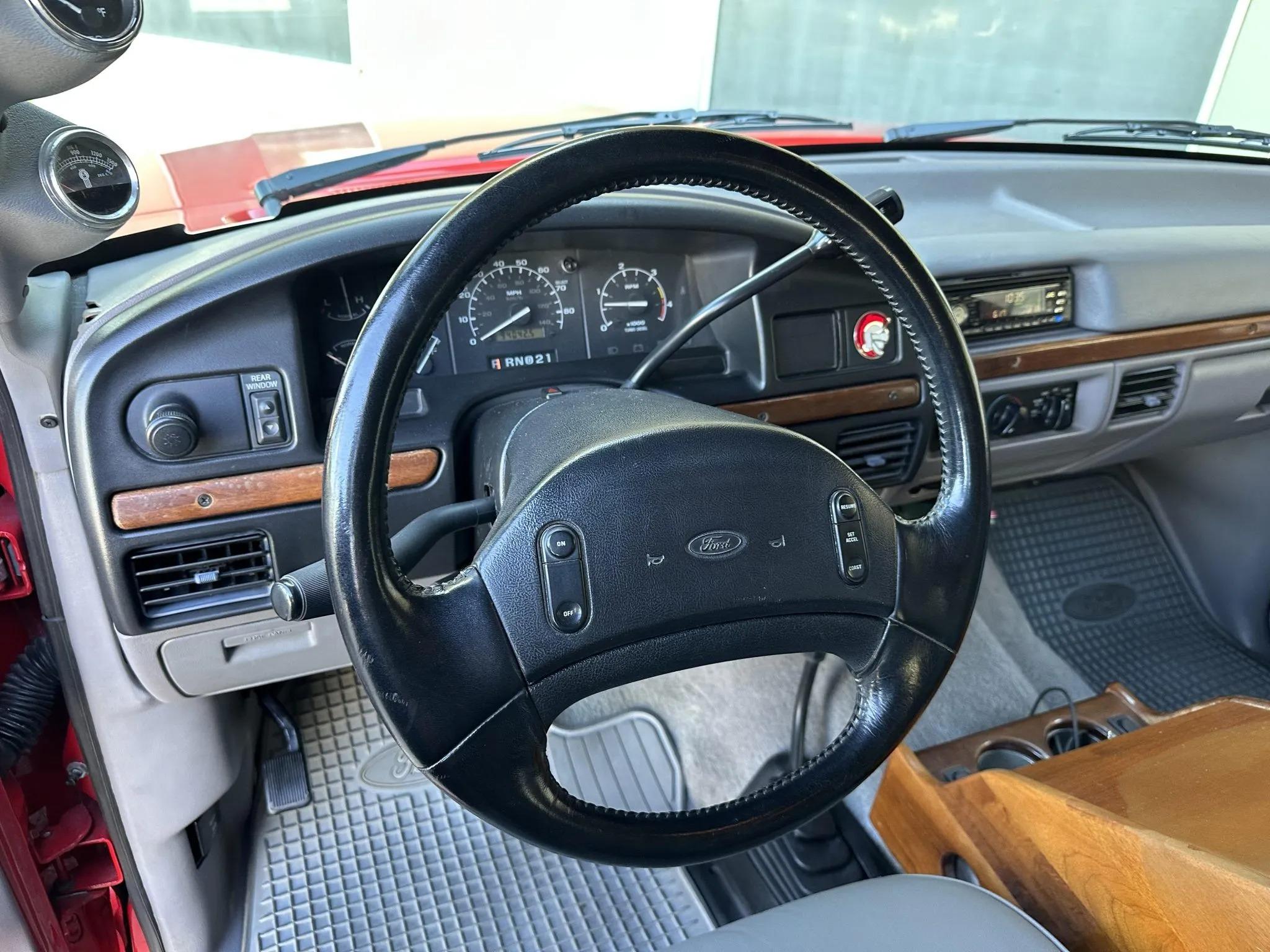 1995 Ford C-350 Centurion