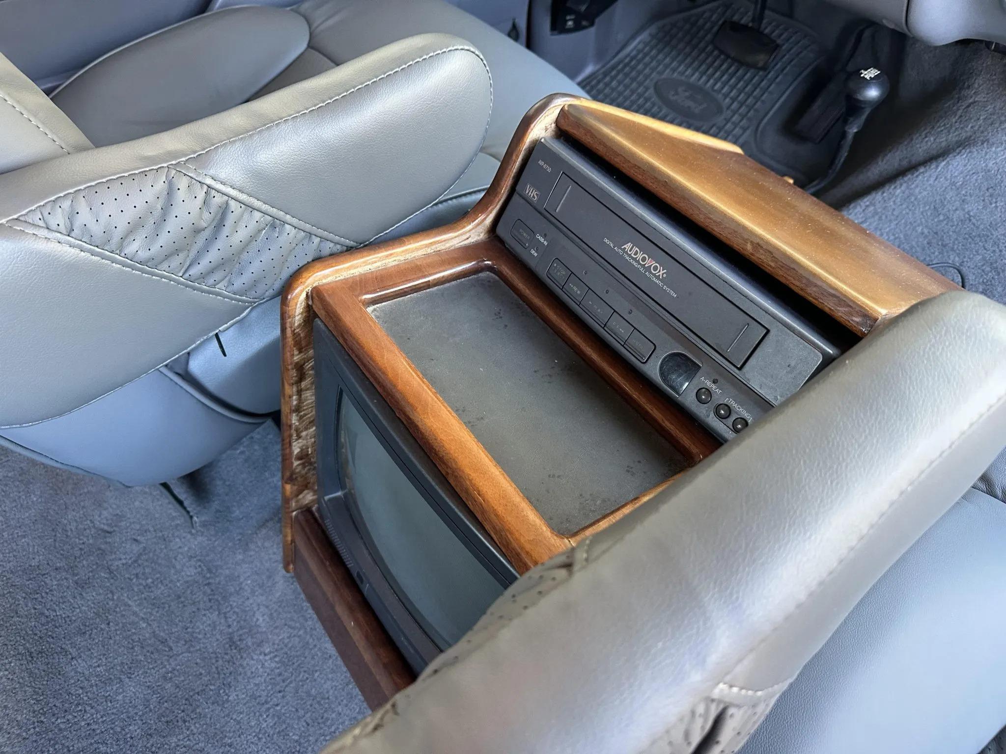 1995 Ford C-350 Centurion