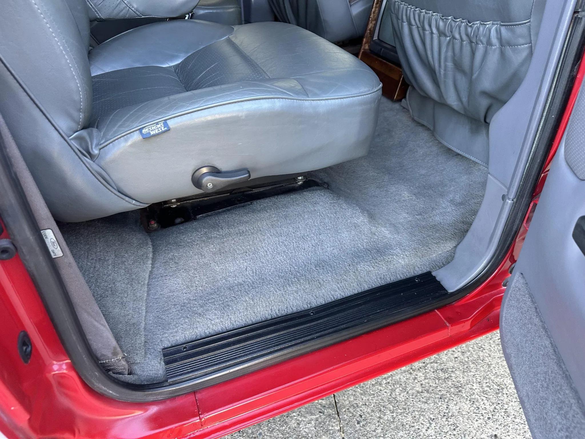 1995 Ford C-350 Centurion