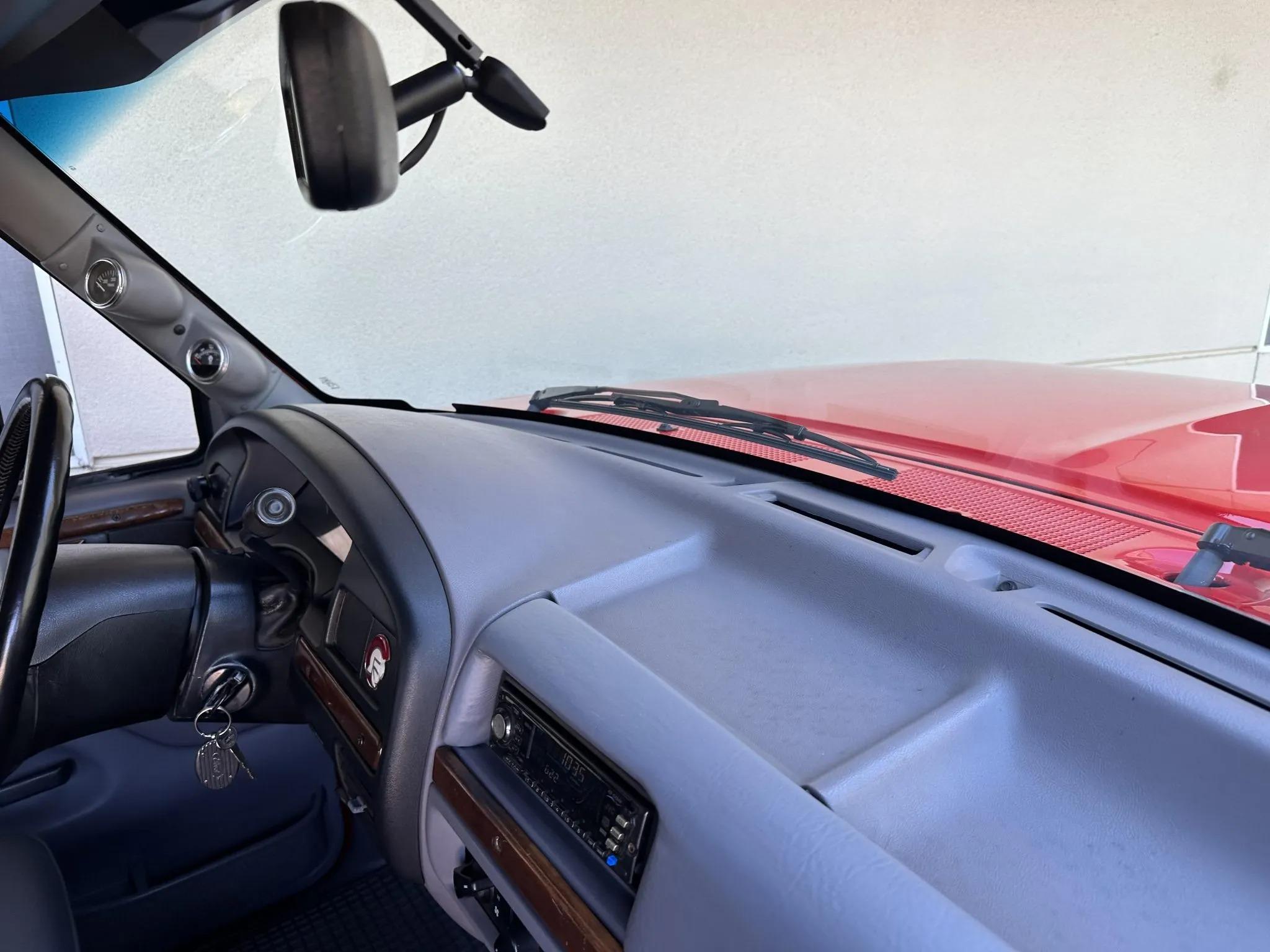 1995 Ford C-350 Centurion