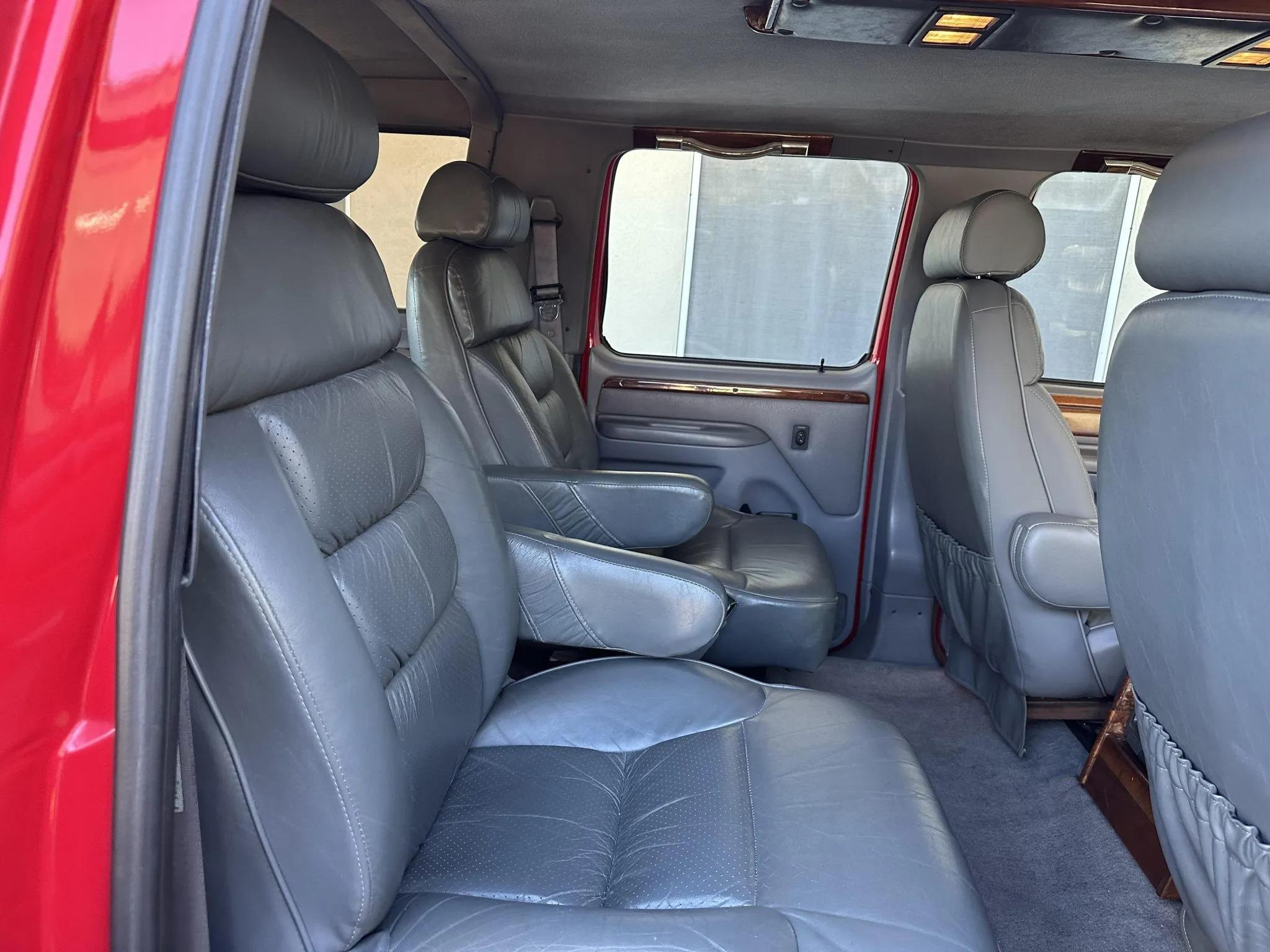 1995 Ford C-350 Centurion