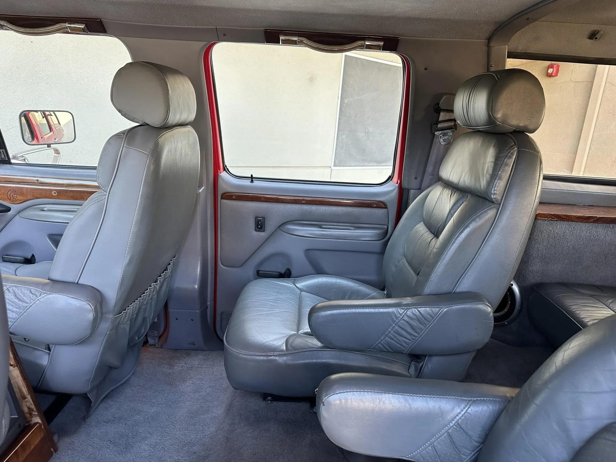 1995 Ford C-350 Centurion