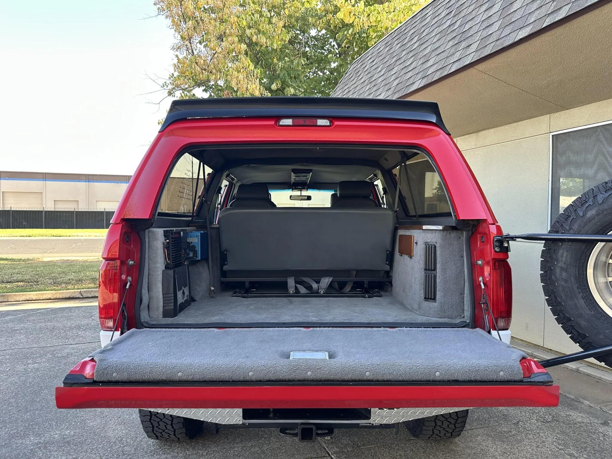 1995 Ford C-350 Centurion