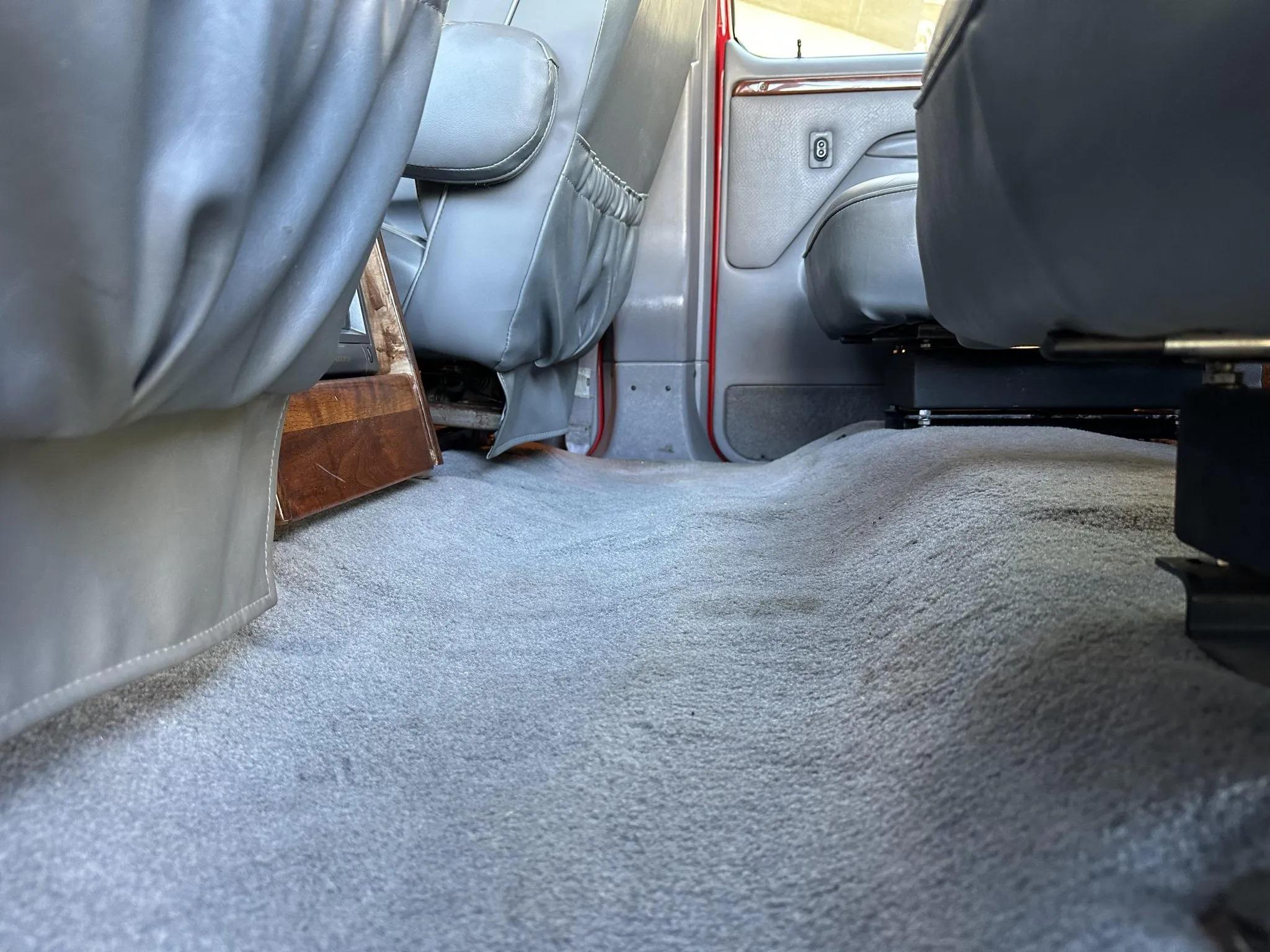 1995 Ford C-350 Centurion