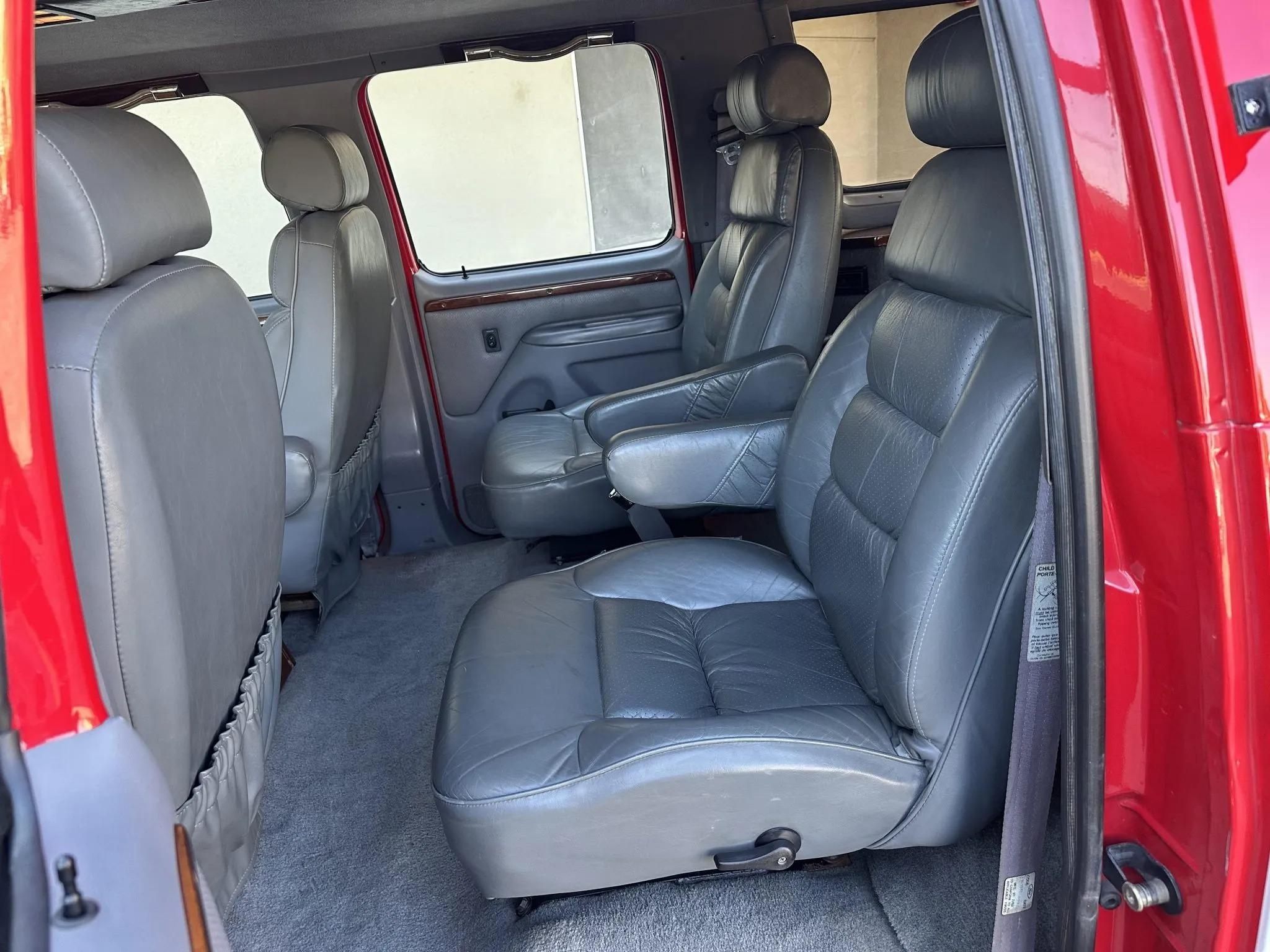 1995 Ford C-350 Centurion