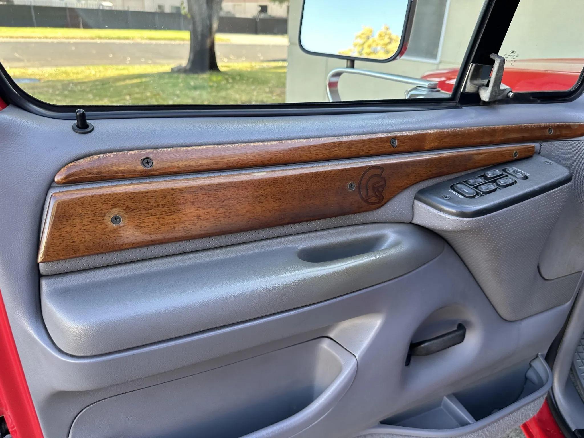 1995 Ford C-350 Centurion