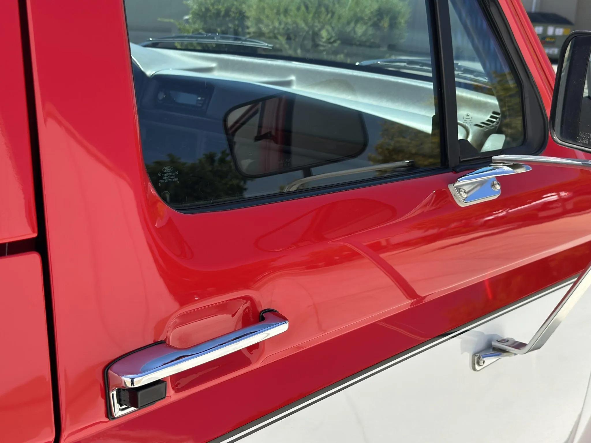 1995 Ford C-350 Centurion