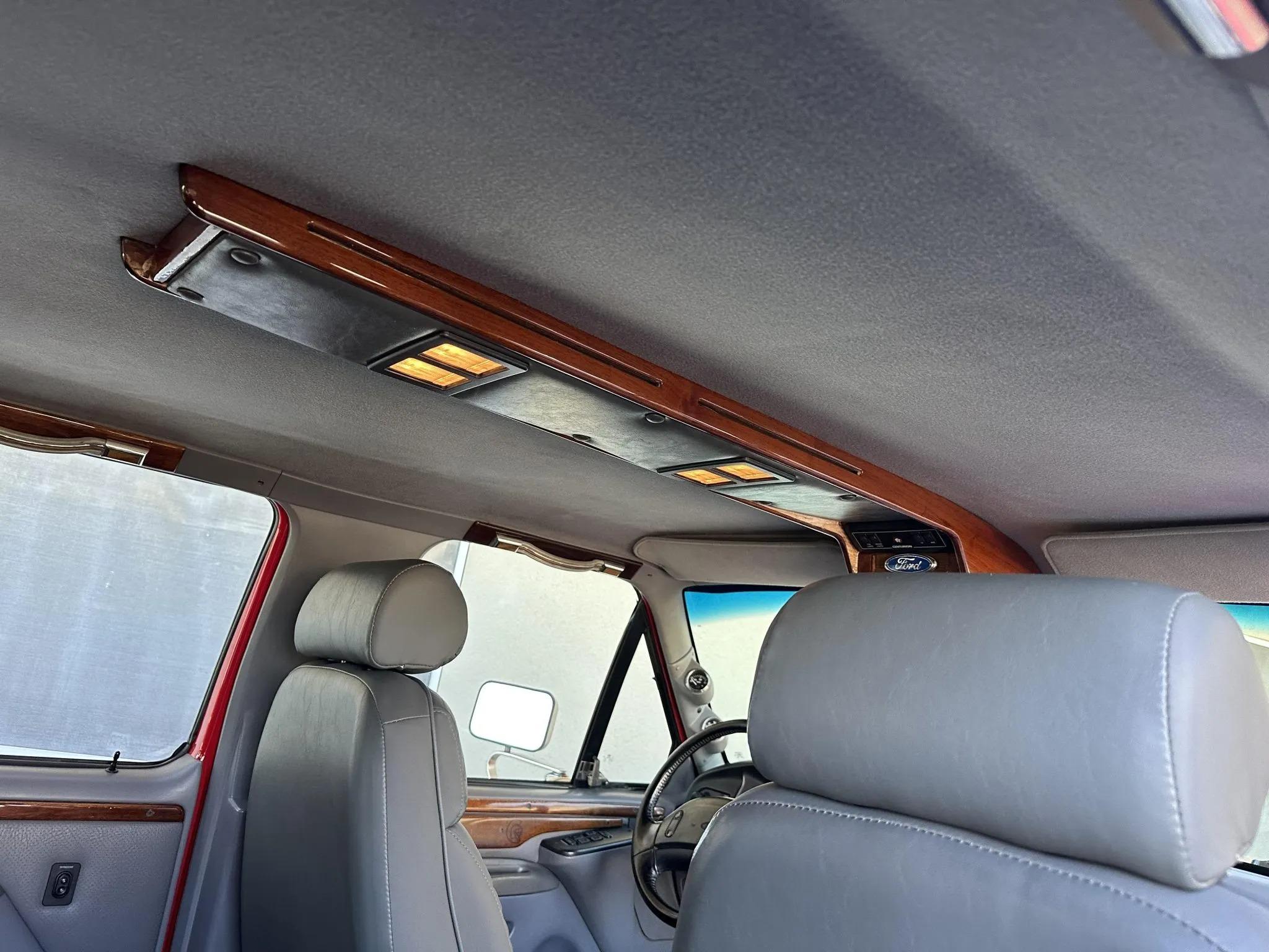 1995 Ford C-350 Centurion