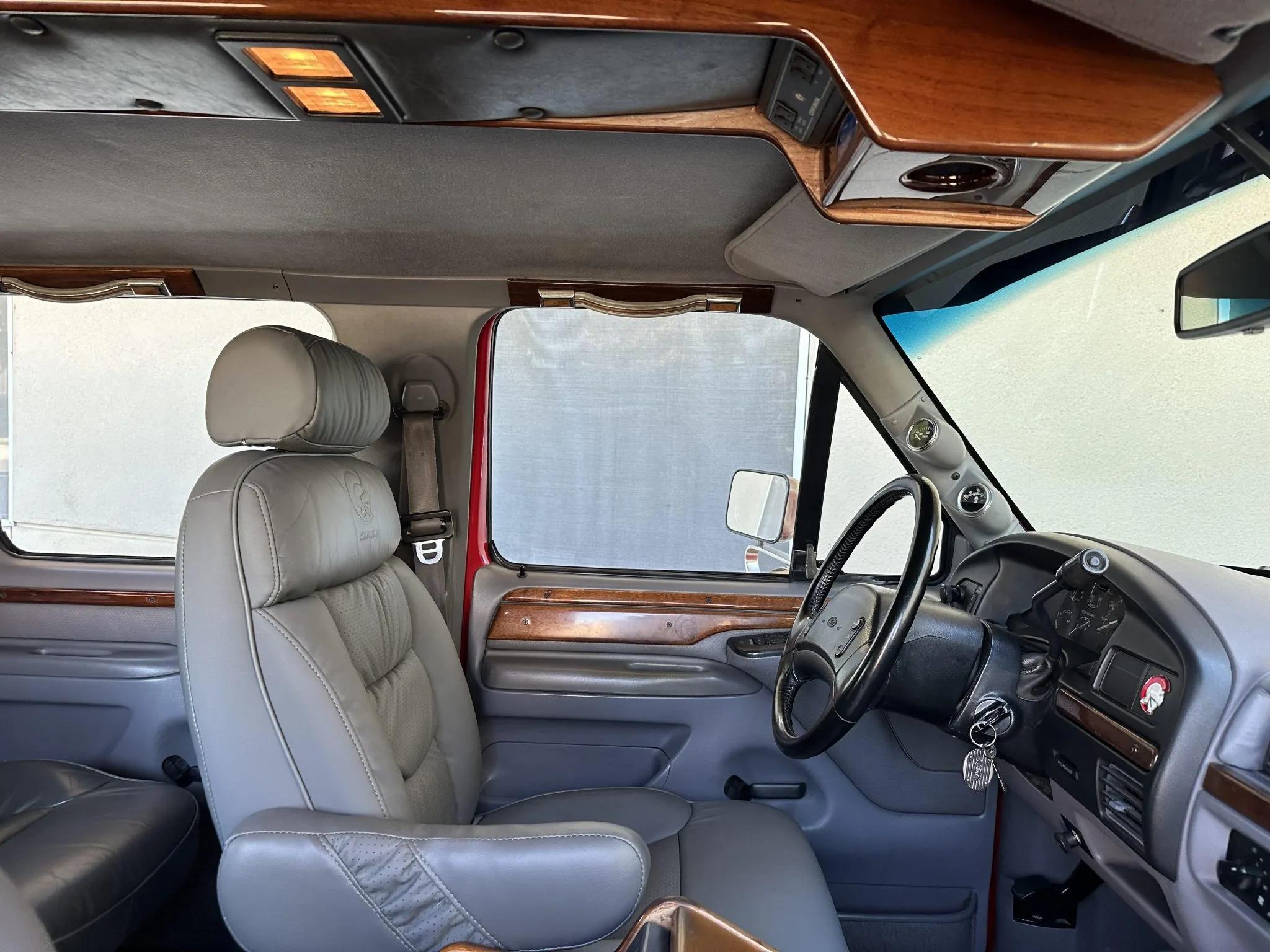 1995 Ford C-350 Centurion