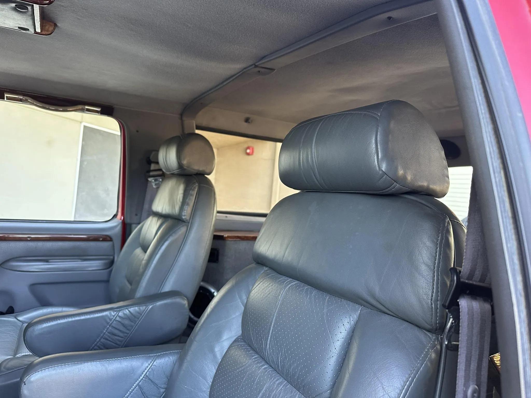 1995 Ford C-350 Centurion