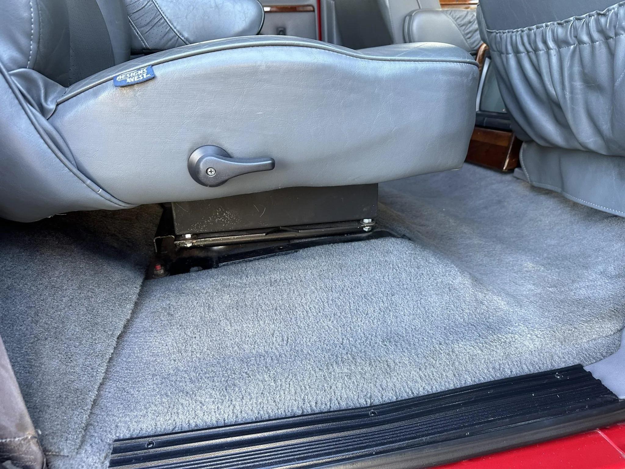 1995 Ford C-350 Centurion