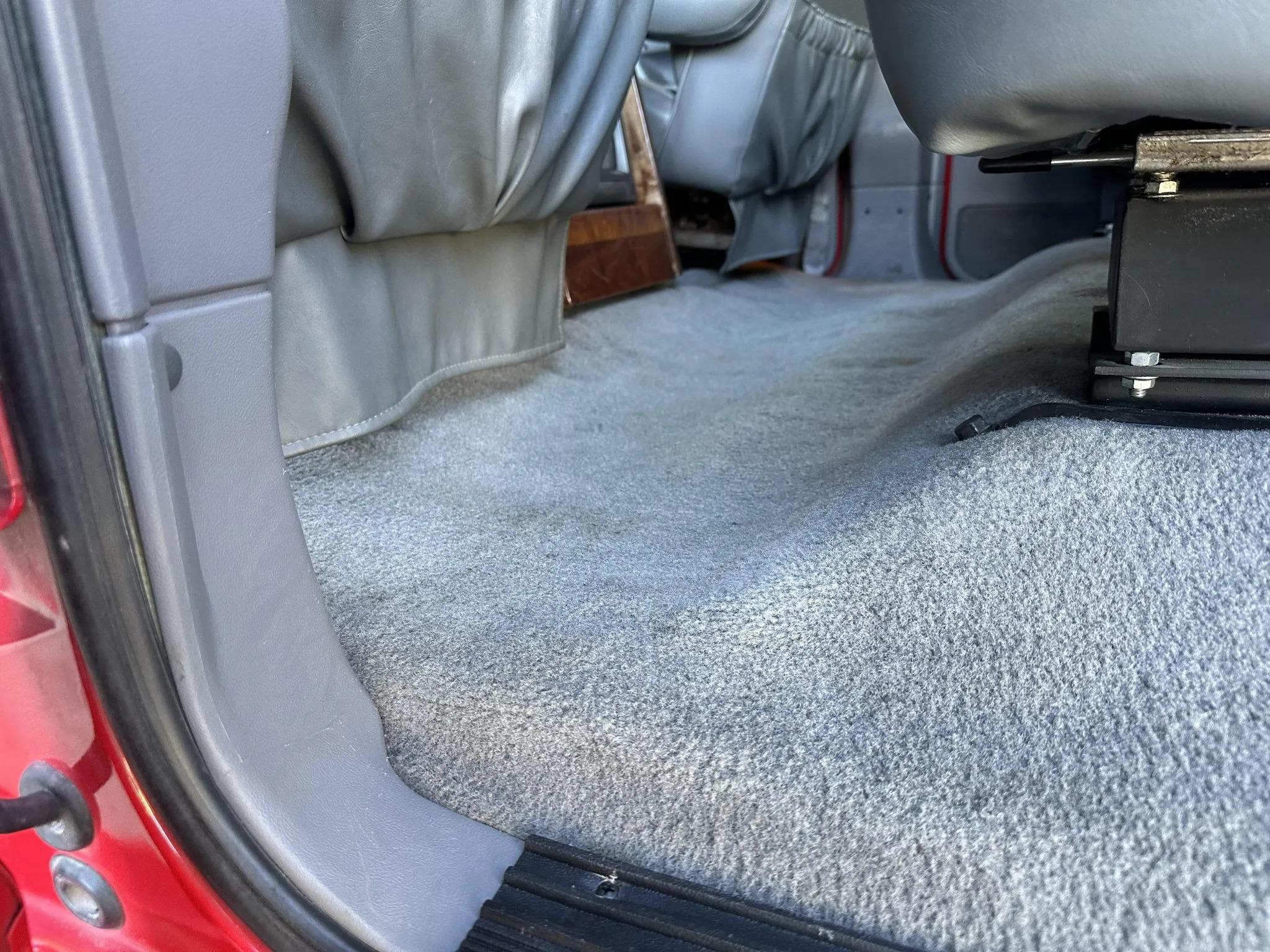 1995 Ford C-350 Centurion