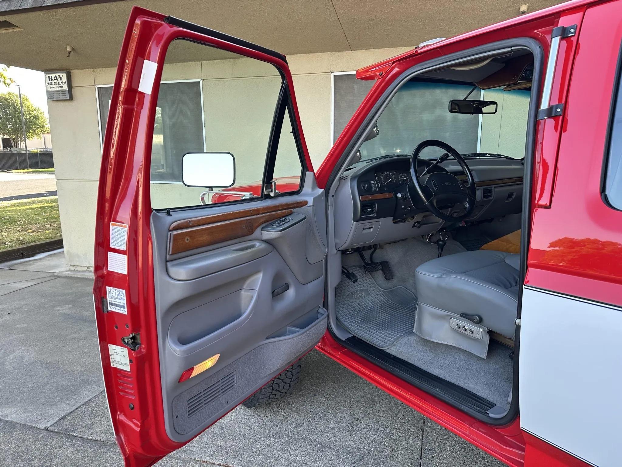1995 Ford C-350 Centurion