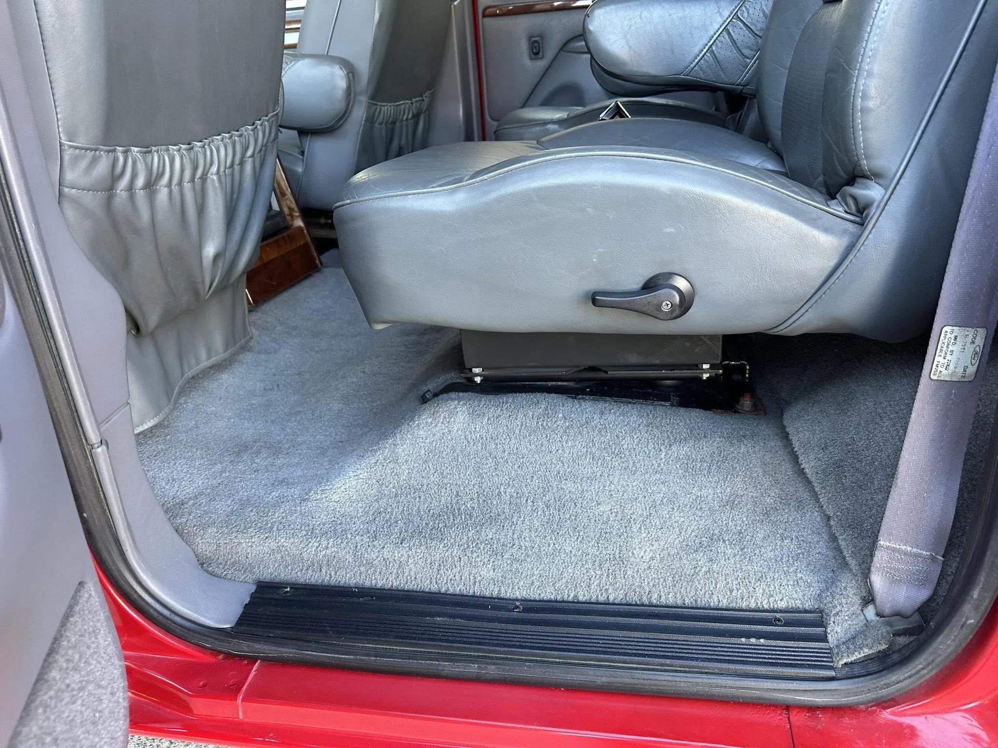 1995 Ford C-350 Centurion