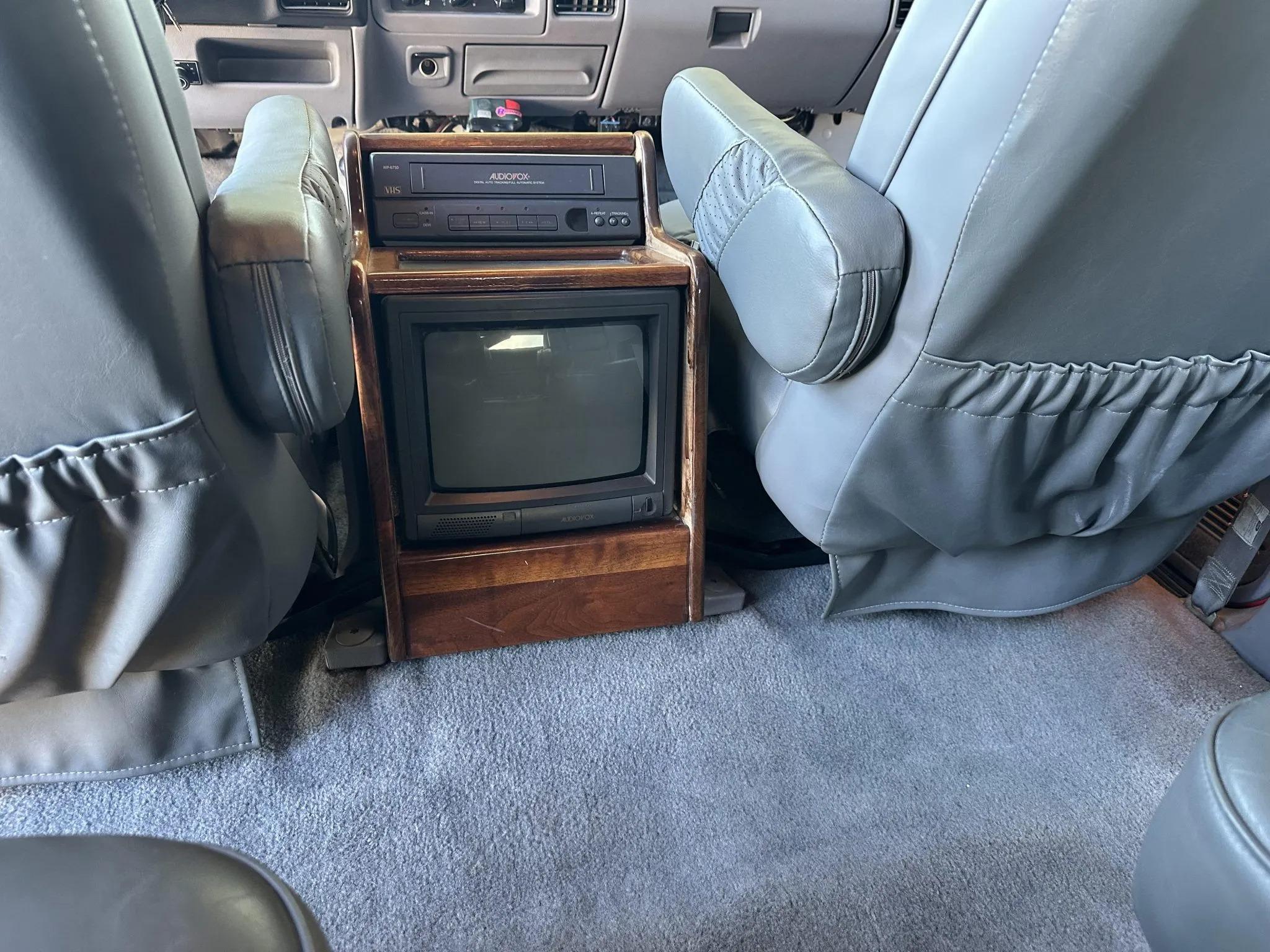 1995 Ford C-350 Centurion