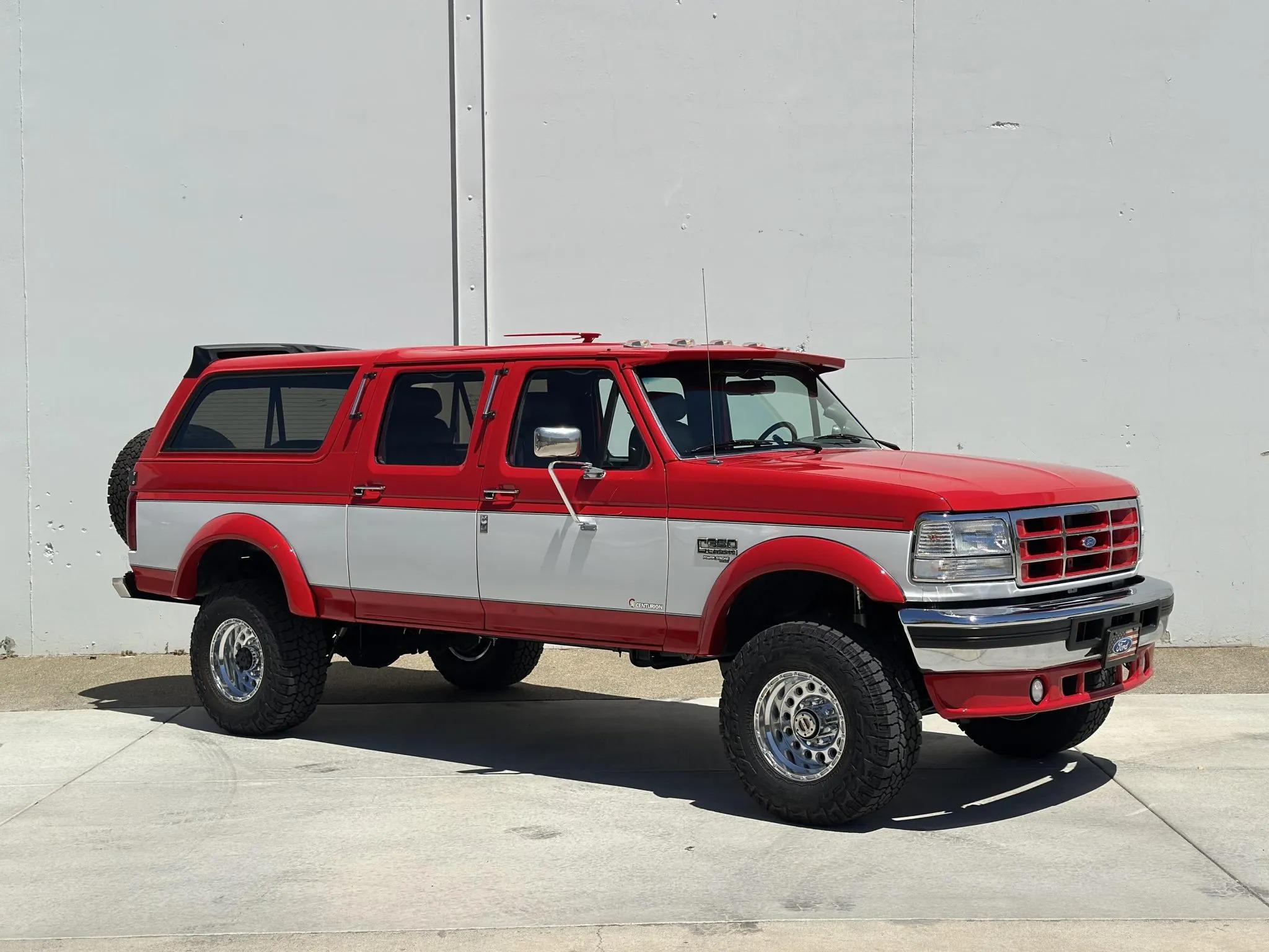1995 Ford C-350 Centurion - 2