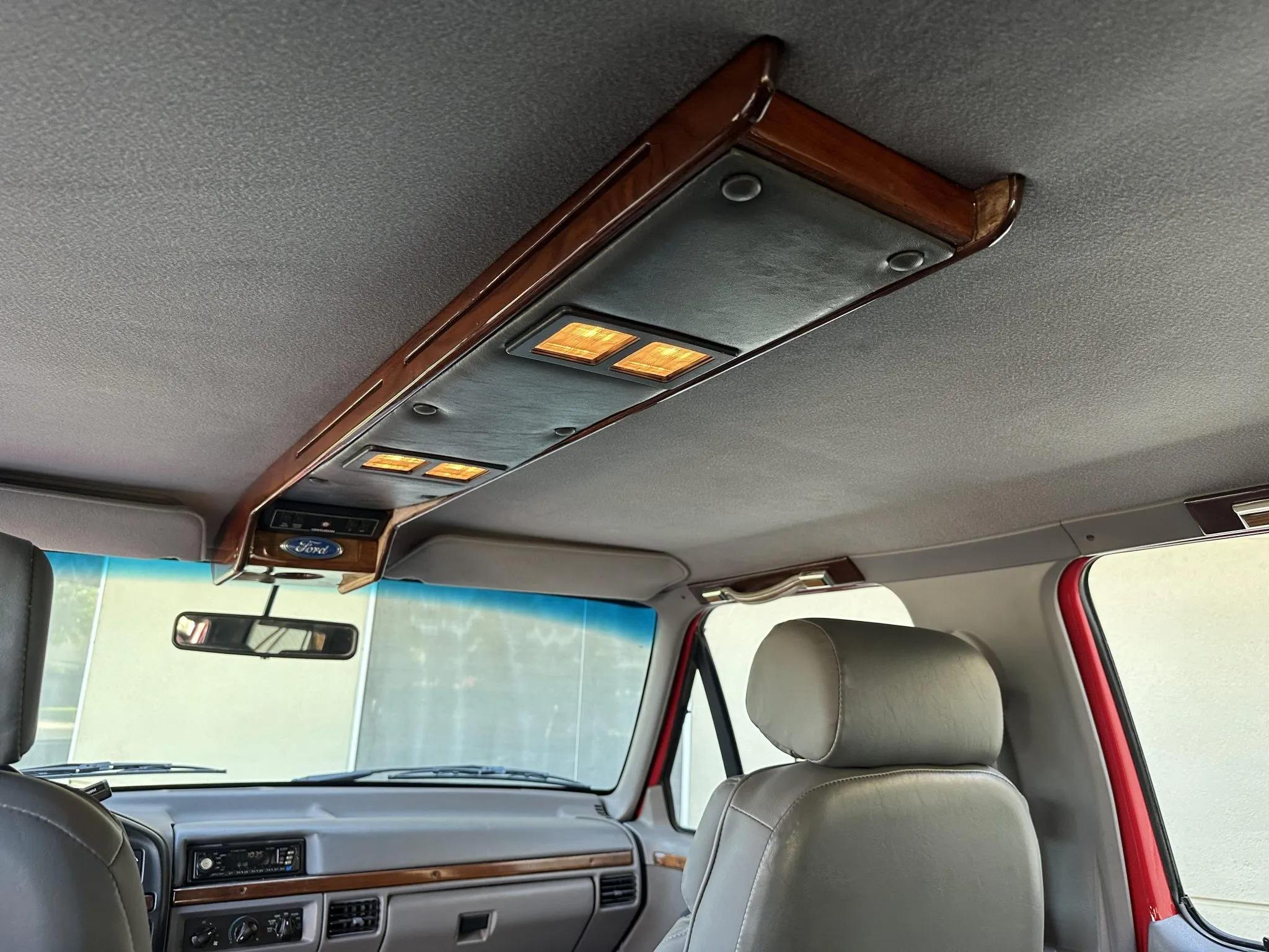 1995 Ford C-350 Centurion