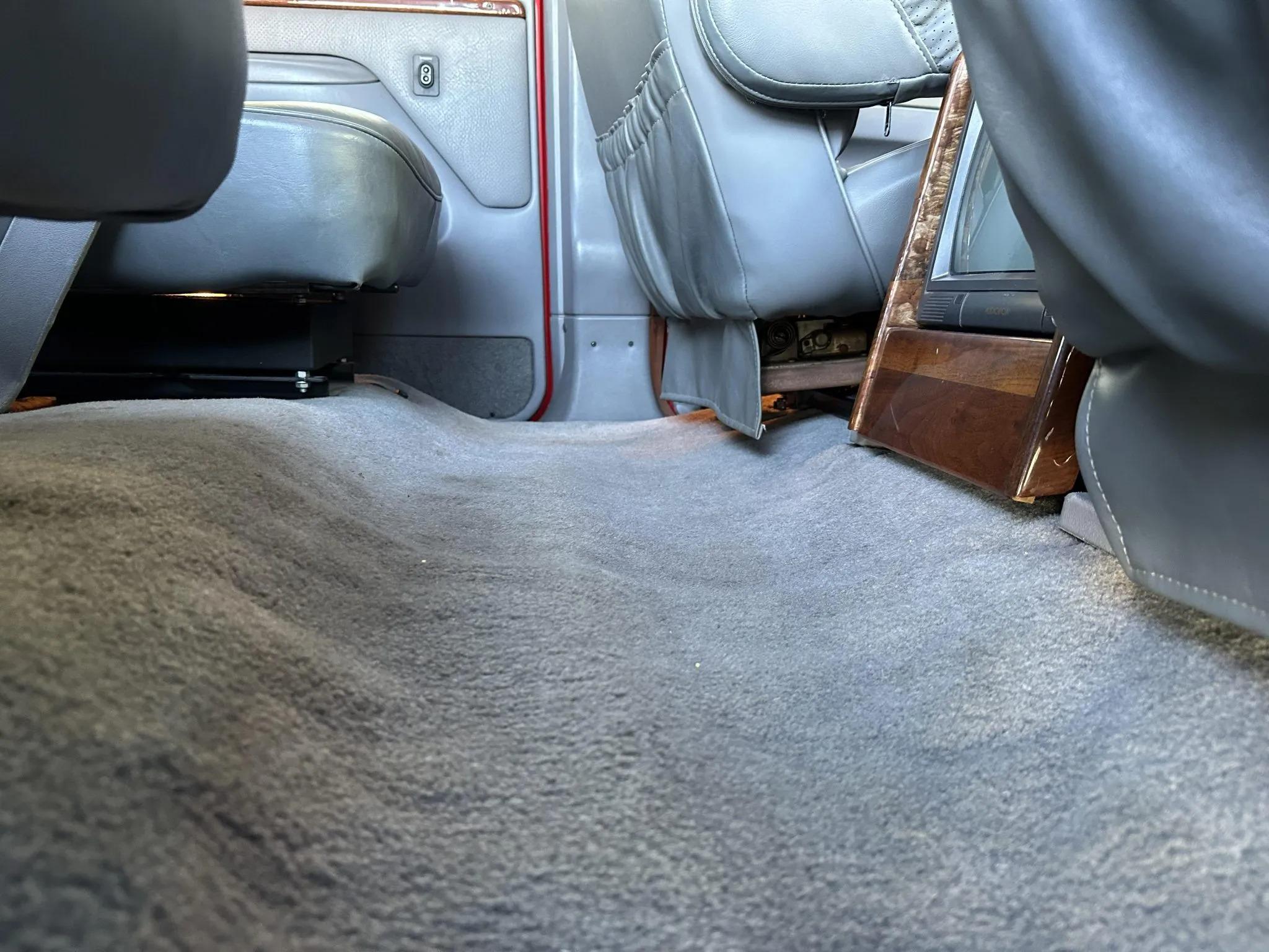 1995 Ford C-350 Centurion