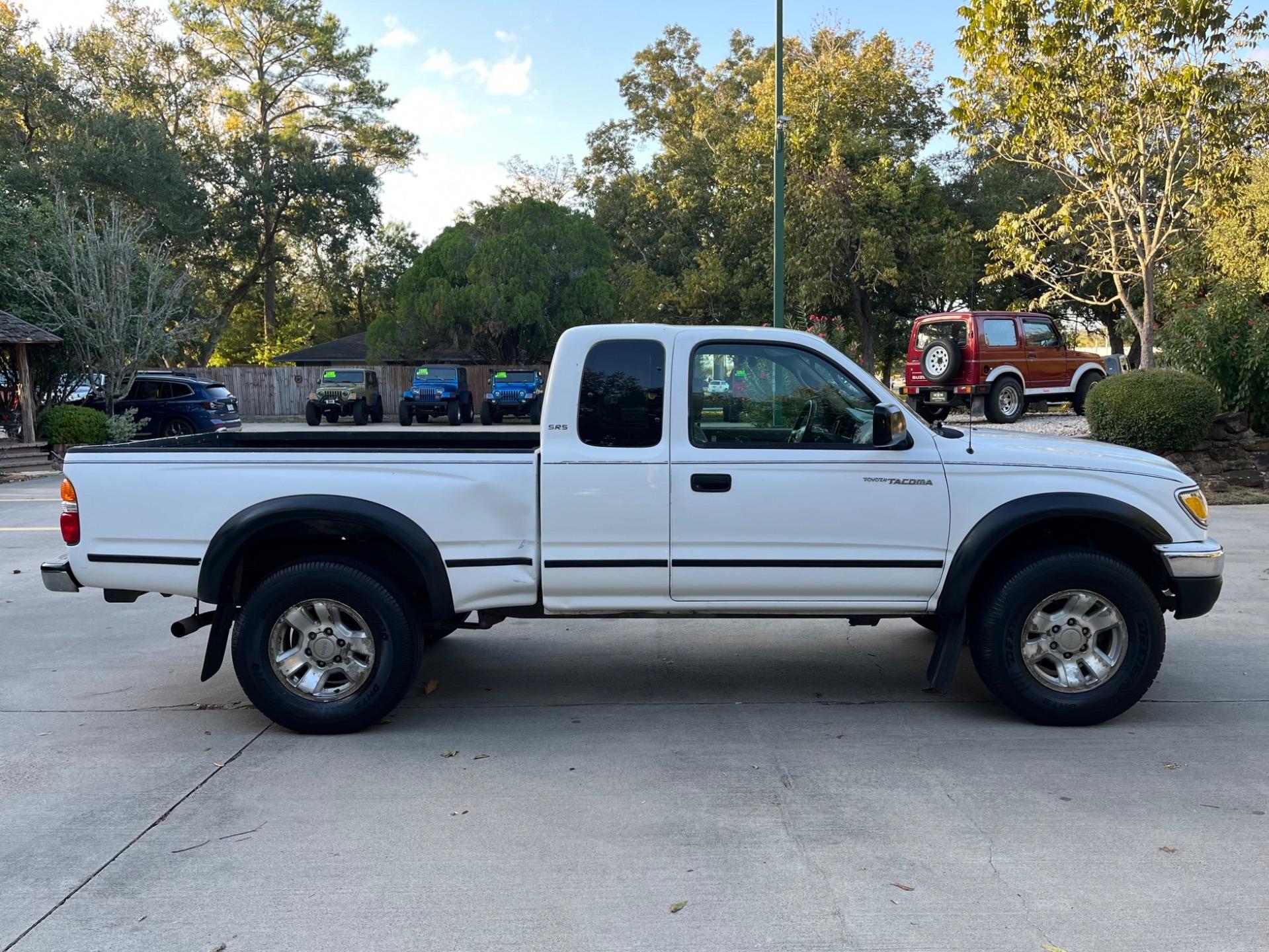 2004 Toyota Tacoma - 5