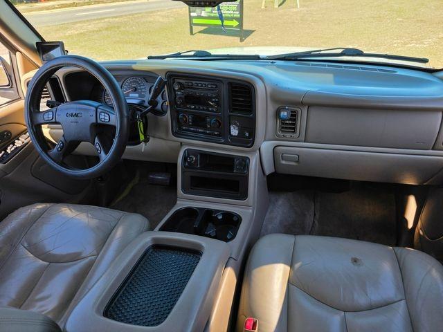 2005 GMC Yukon XL 1500 SLT