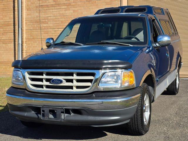 2000 Ford F-150 XLT - 4