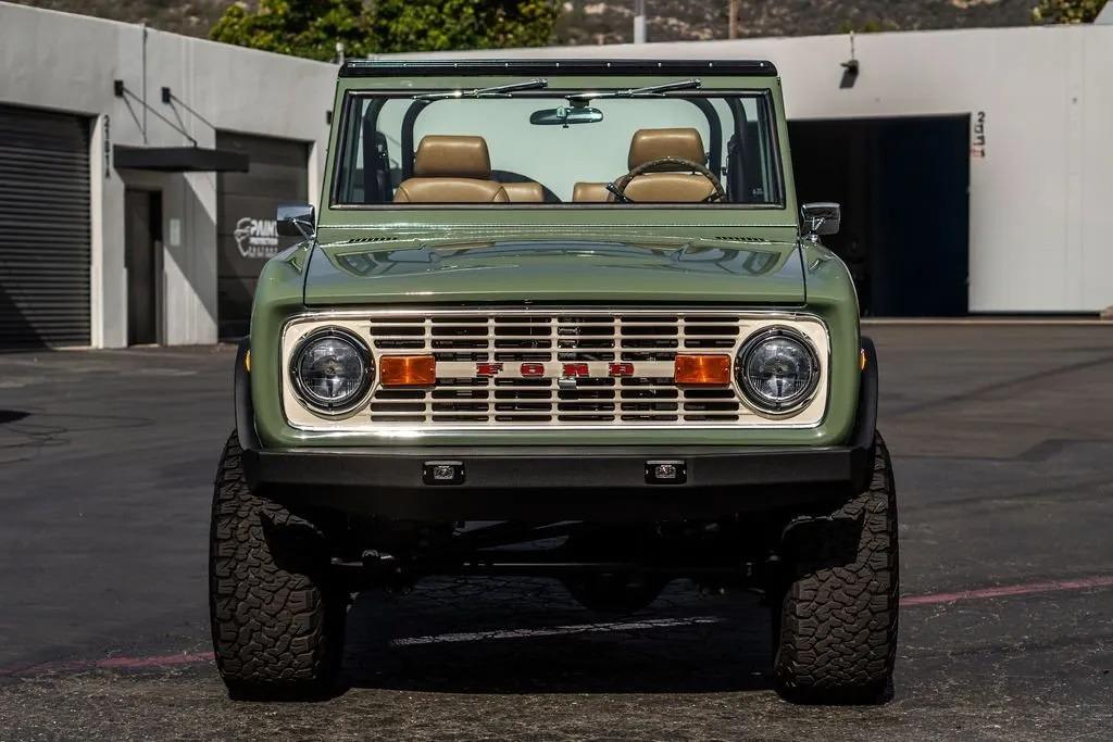 1973 Ford Bronco Restomod