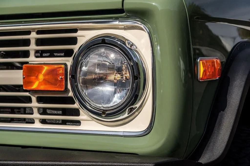 1973 Ford Bronco Restomod