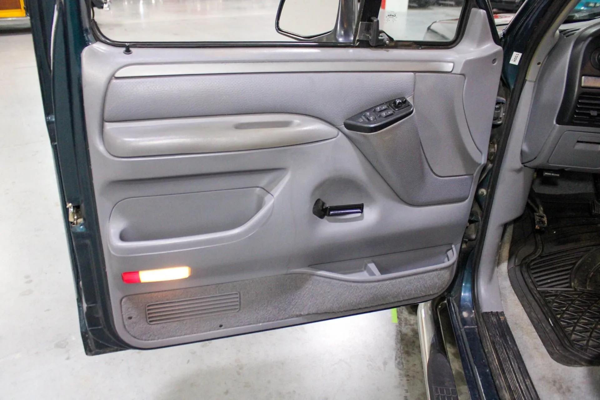 1994 Ford Bronco XLT