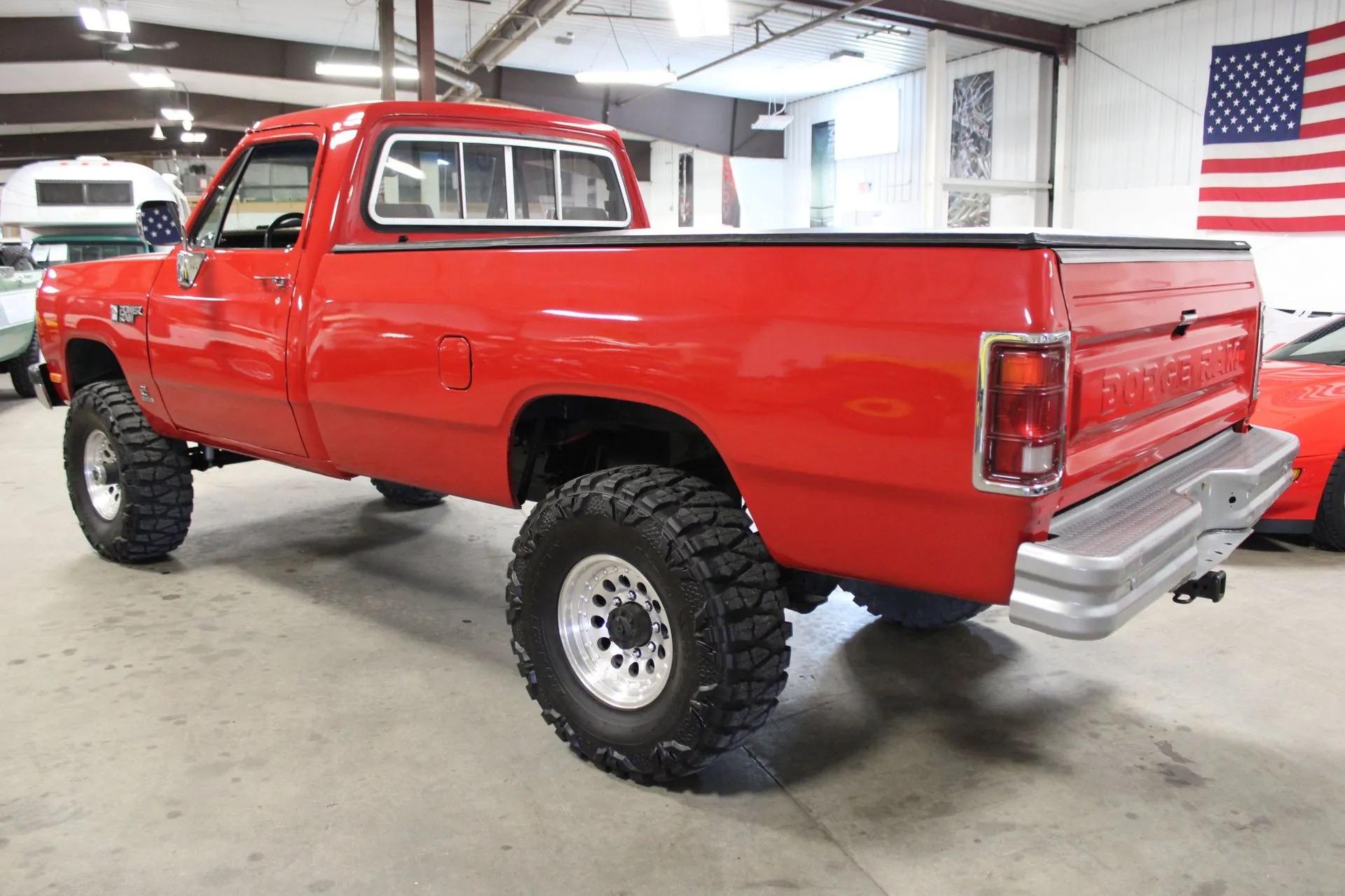 1993 Dodge Ram D250 - 4