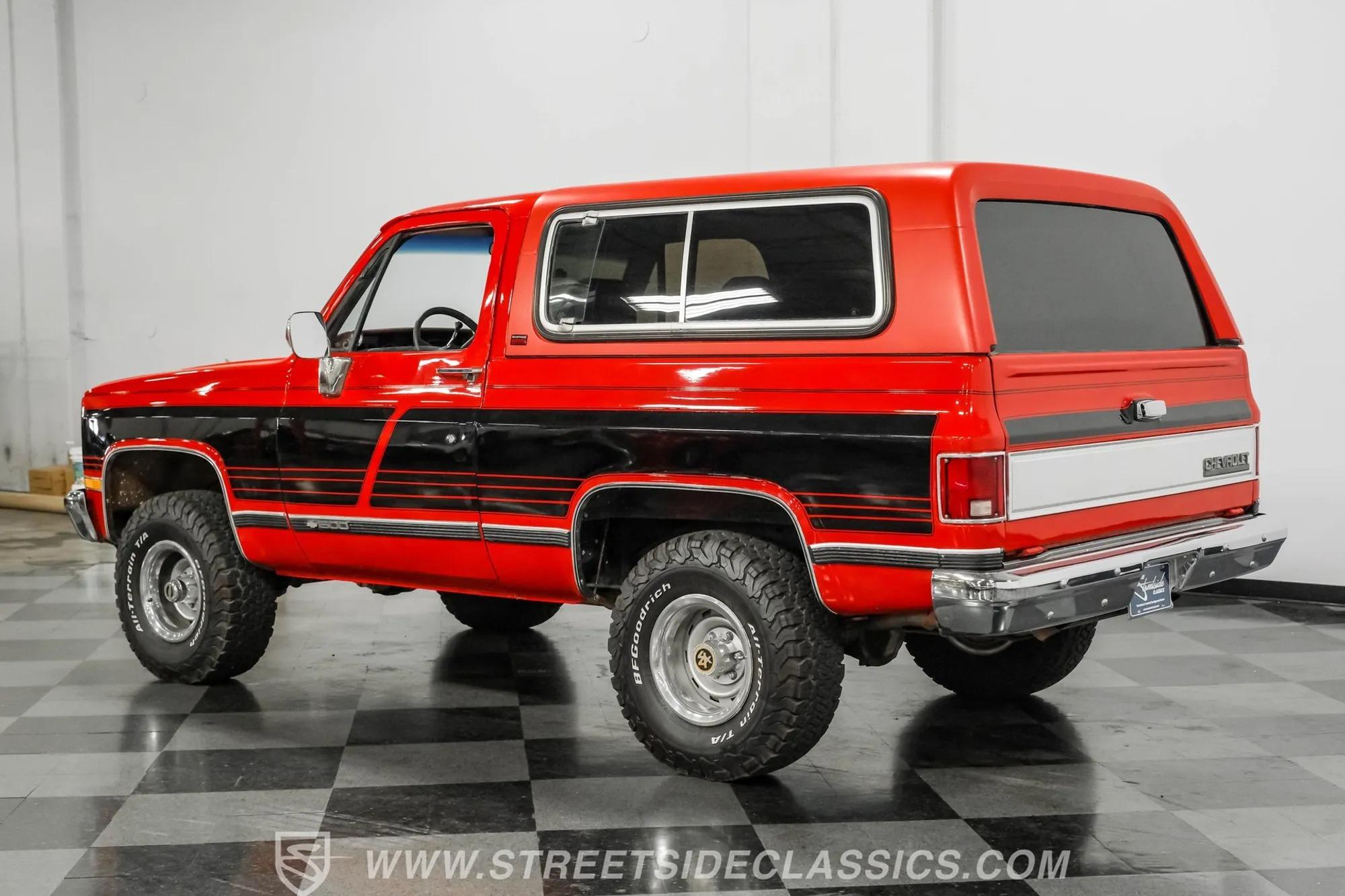 1989 Chevrolet K5 Blazer Silverado - 3