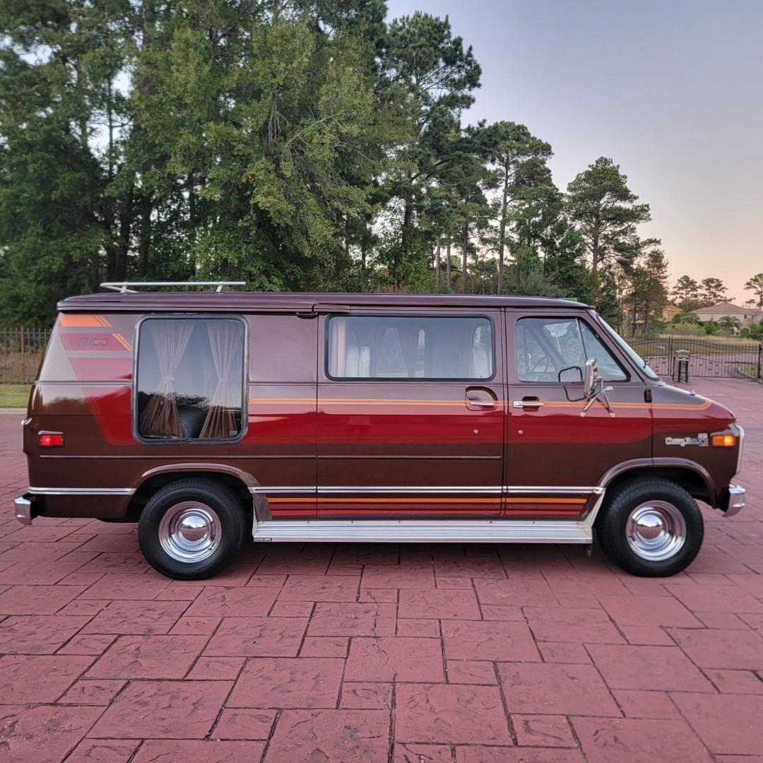 1979 Chevy G20 Vista III - 2