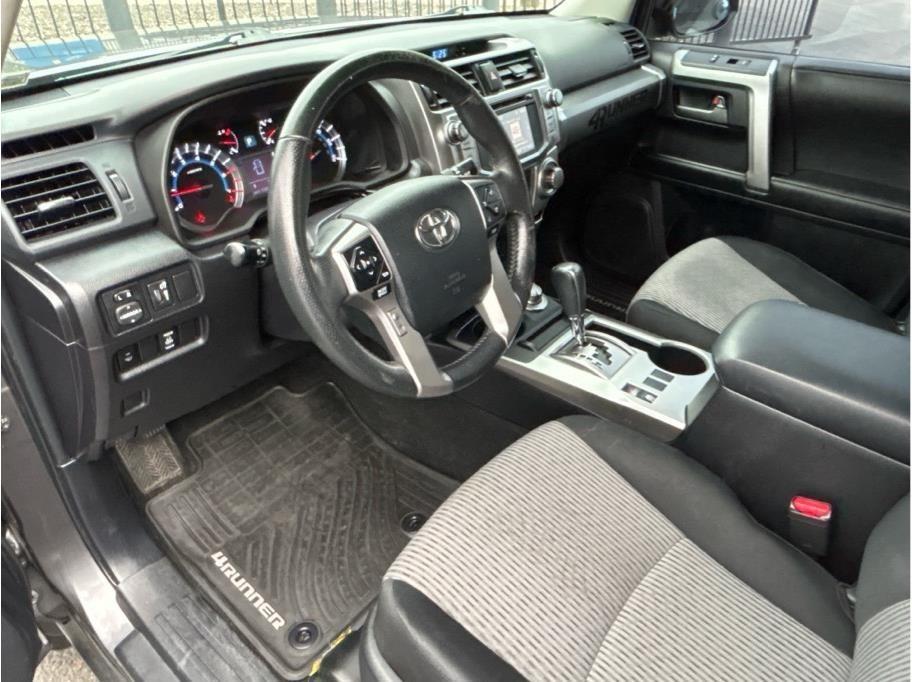 2014 Toyota 4Runner SR5