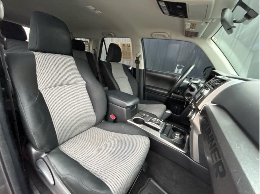 2014 Toyota 4Runner SR5