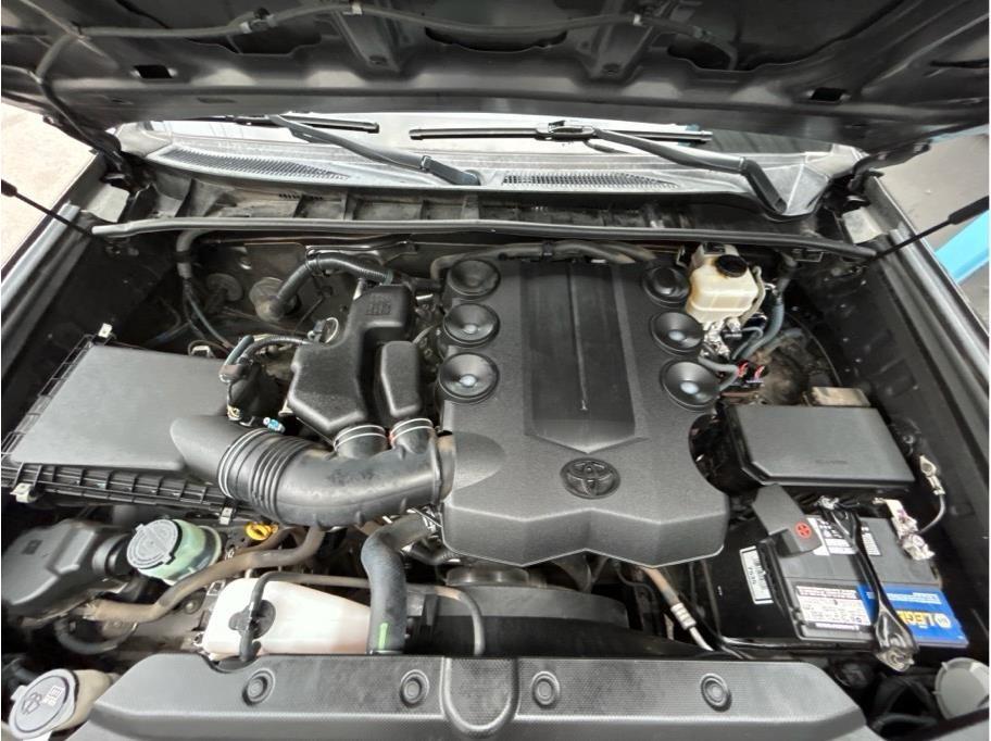 2014 Toyota 4Runner SR5