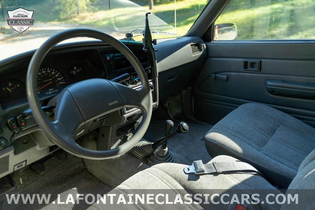 1989 Toyota Pickup Deluxe 4×4