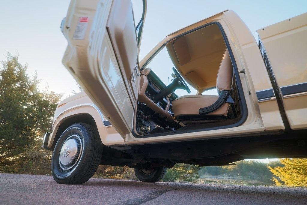 1983 Ford F-150 XL