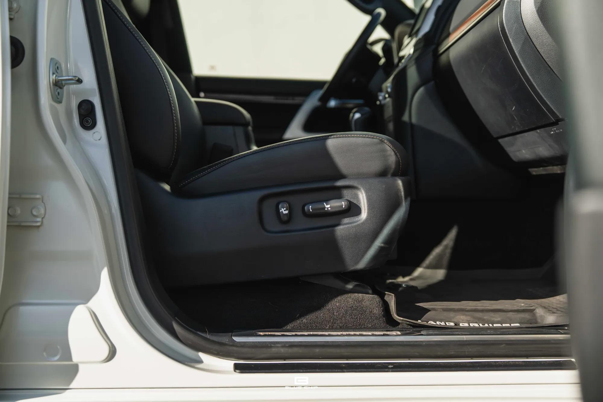 2021 Toyota Land Cruiser Heritage Edition