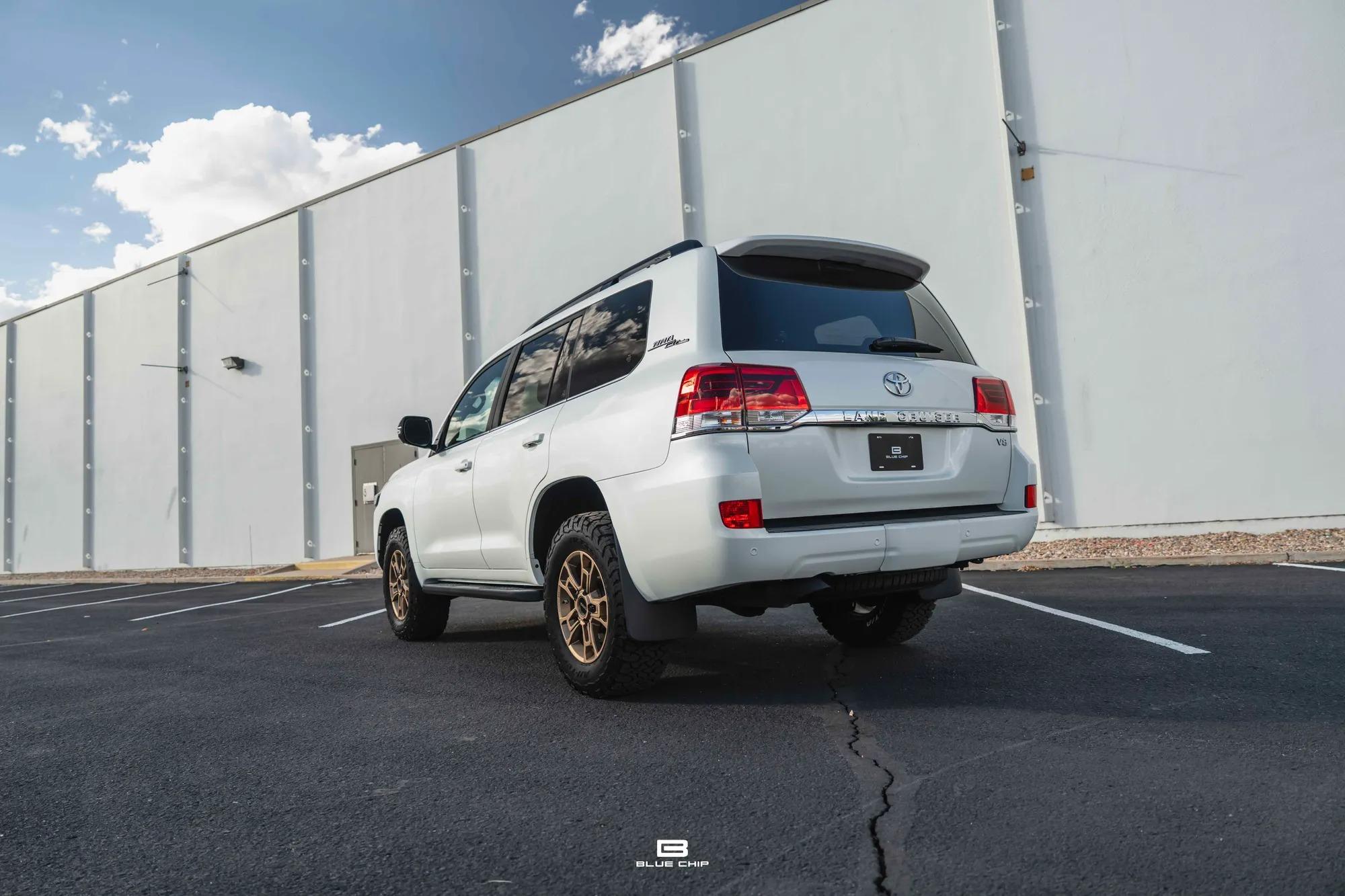 2021 Toyota Land Cruiser Heritage Edition