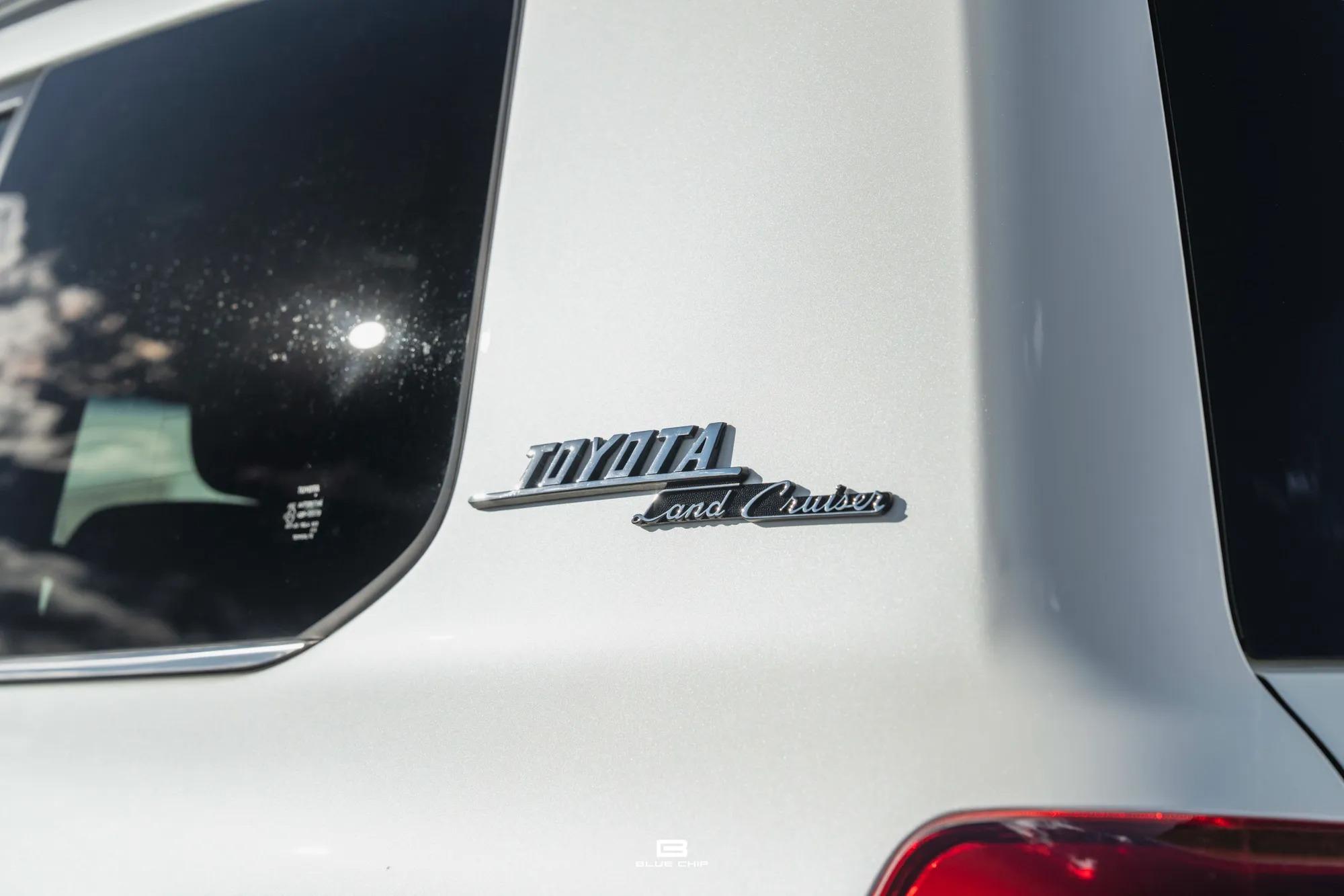 2021 Toyota Land Cruiser Heritage Edition