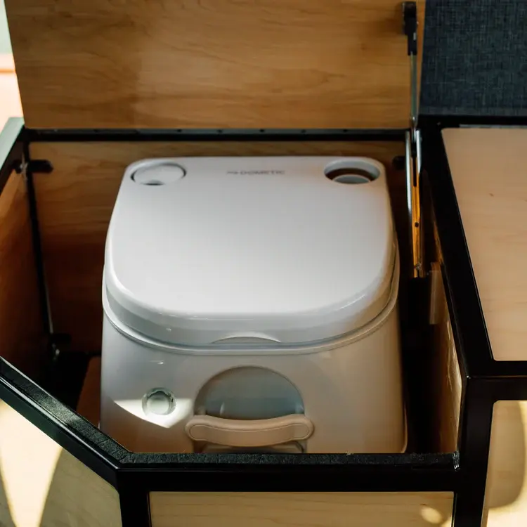 2024 Mercedes-Benz Sprinter 144 4x4 Camper