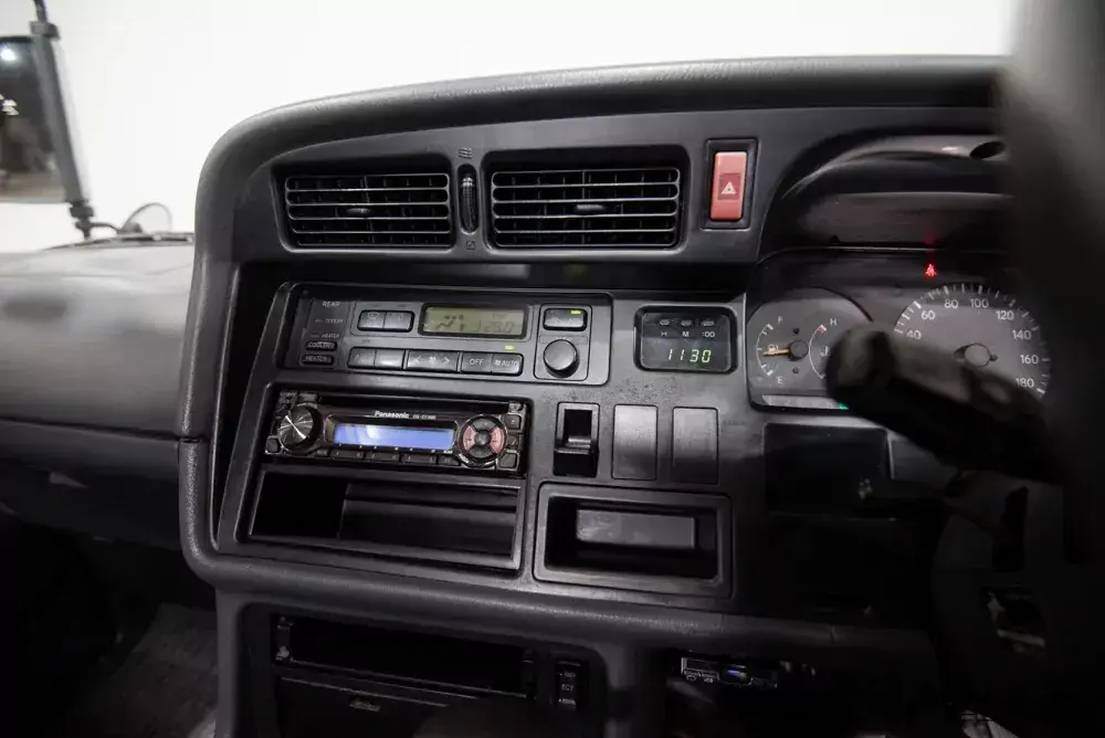 1996 Toyota HiAce Club Field Overland