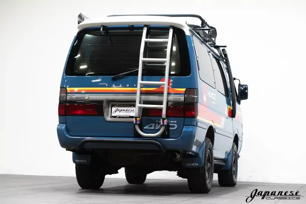 1996 Toyota HiAce Club Field Overland