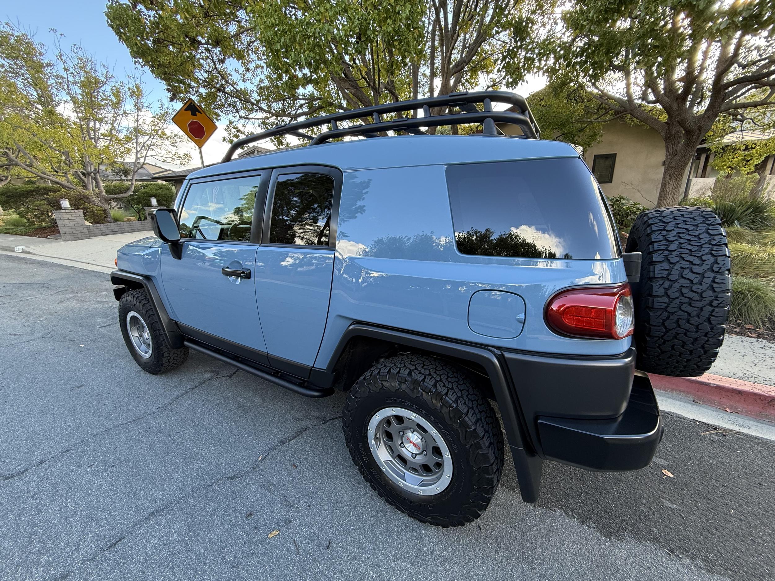 2014 Toyota FJ Cruiser Ultimate Edition - 5