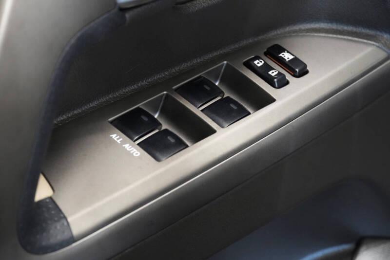 2011 Toyota Land Cruiser