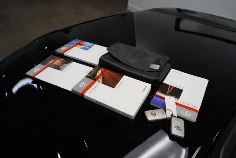 2011 Toyota Land Cruiser