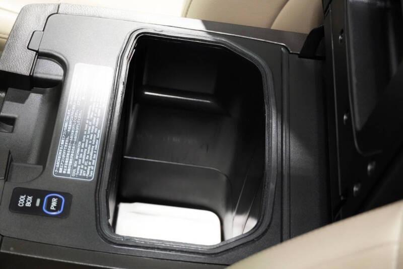 2011 Toyota Land Cruiser