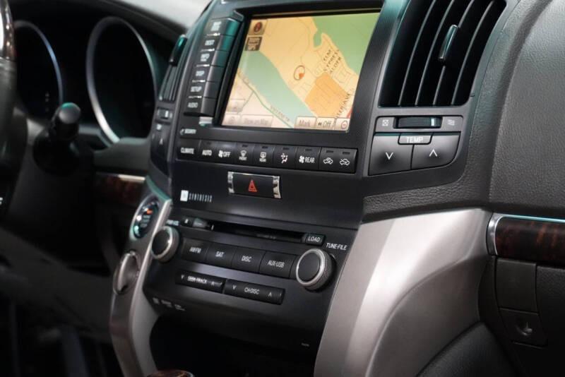 2011 Toyota Land Cruiser