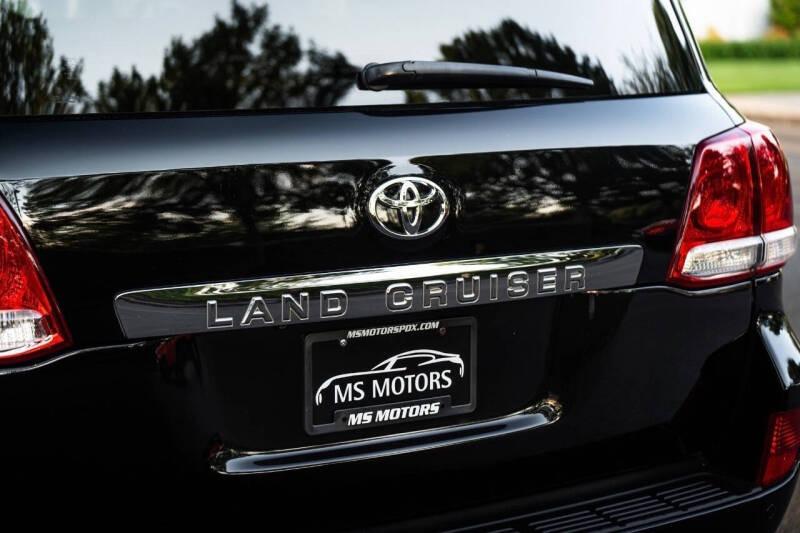 2011 Toyota Land Cruiser