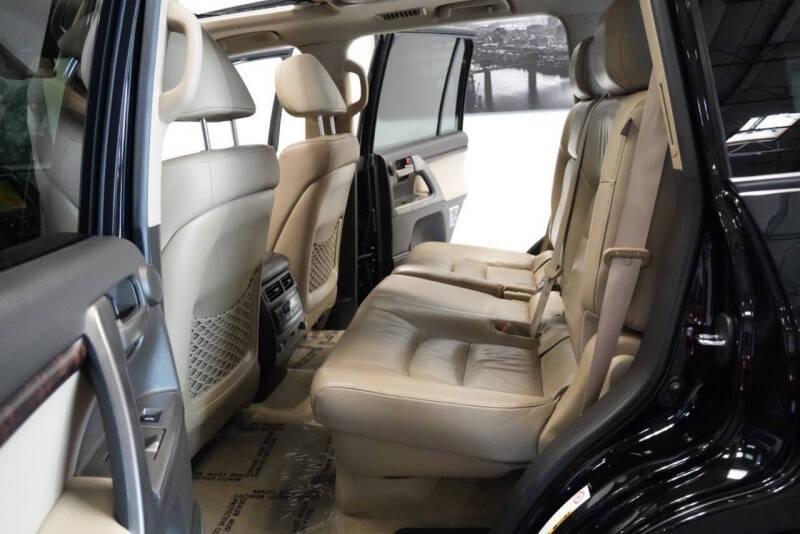 2011 Toyota Land Cruiser